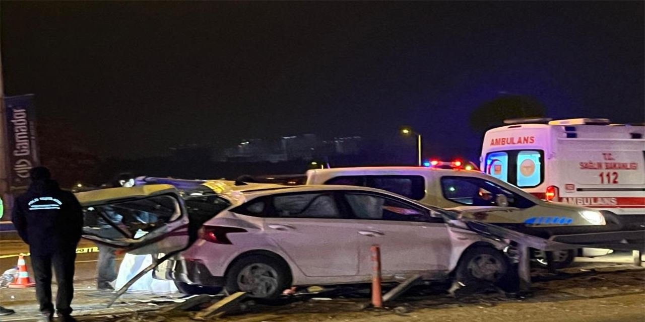 Başkentte feci kaza: Kontrolden çıkan araç bariyerlere saplandı, 1 ölü