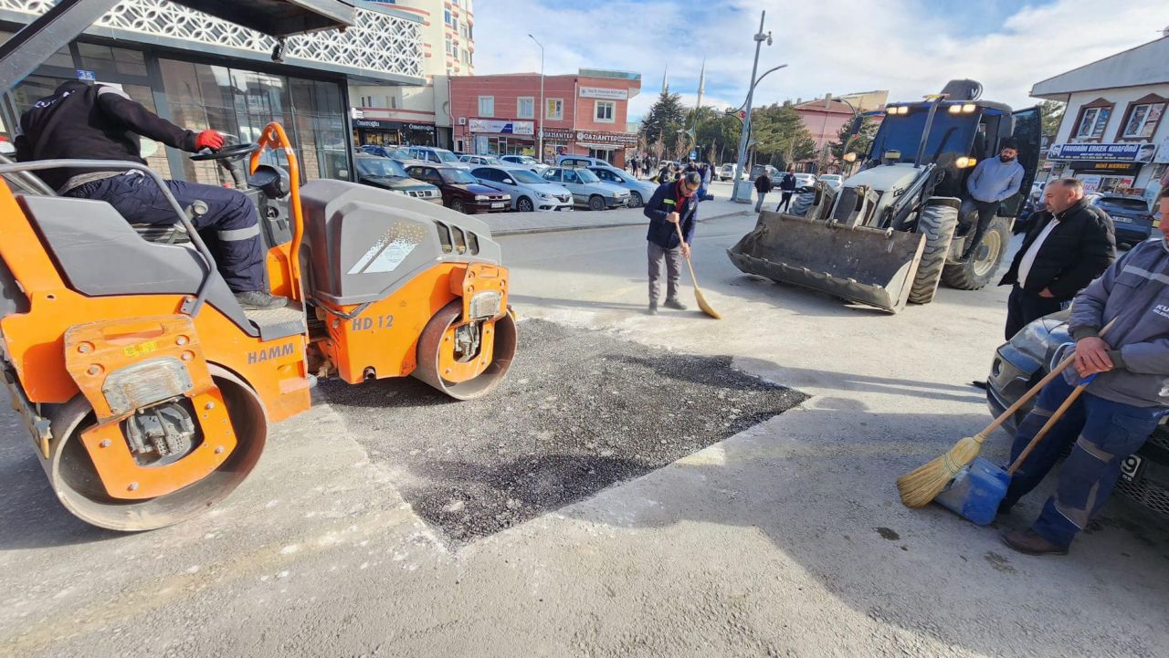 “Zorlu şartlara rağmen sahadayız’’