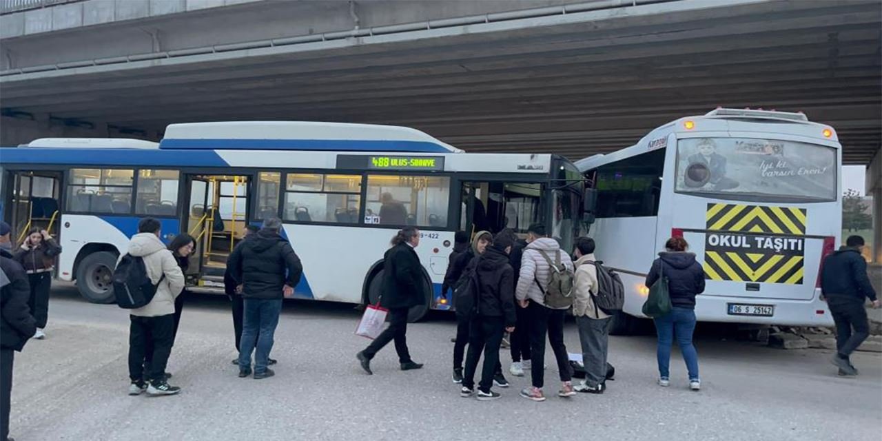 EGO otobüsü ile servis aracı çarpıştı: Yaralılar korkuttu!