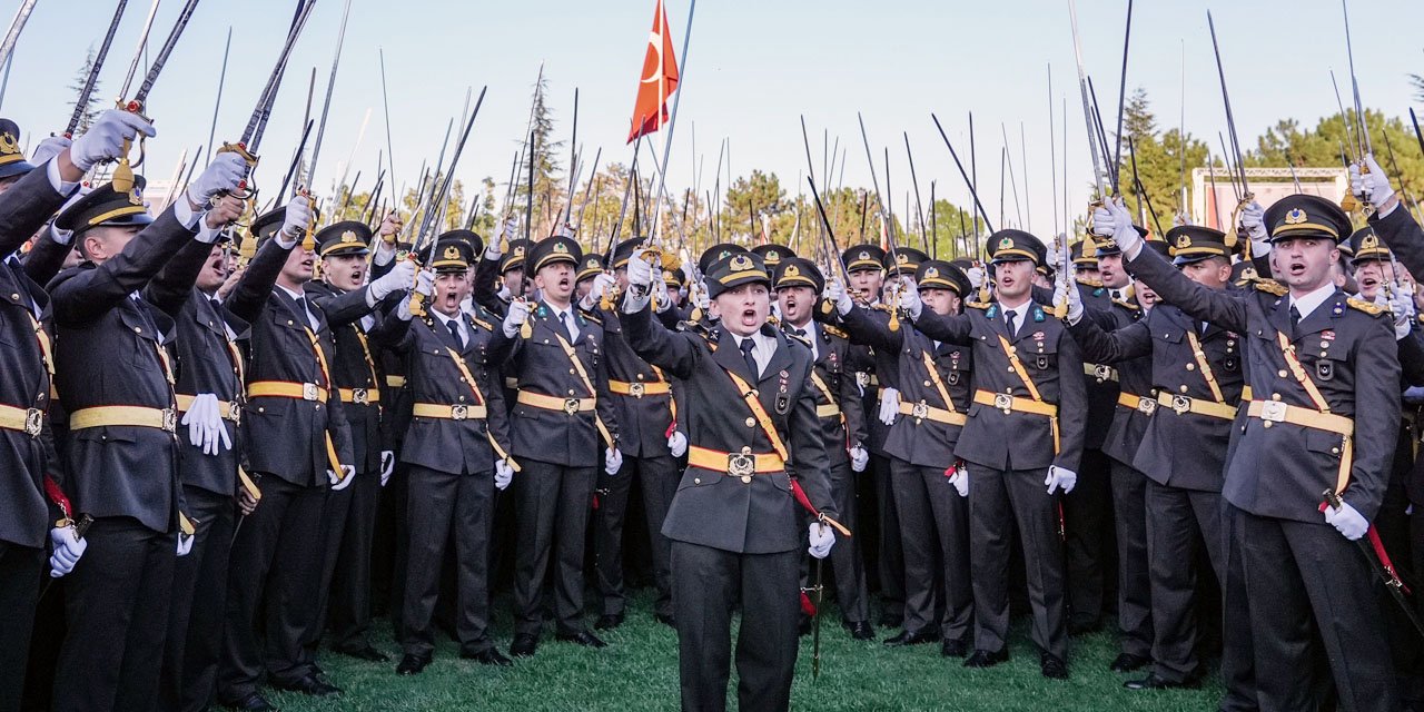 Atatürkçü teğmenler neden ihraç edildi? Gerekçeli kararı açıklandı