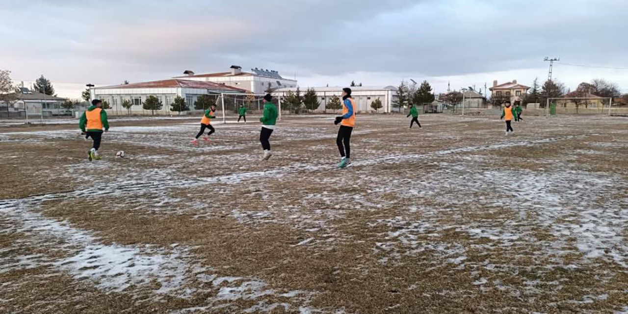 Sarayönüspor kritik deplasmanda Üzümlüspor’a konuk olacak