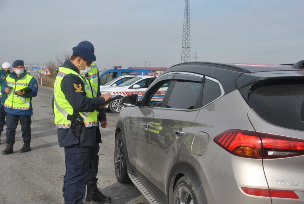 Jandarmadan helikopter destekli trafik denetimi