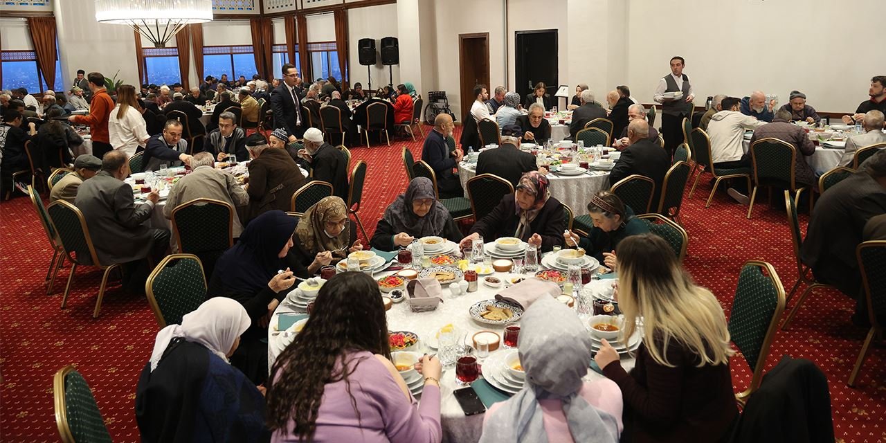 Konya Büyükşehir’den “Yaşlılara Saygı Haftası” iftarı