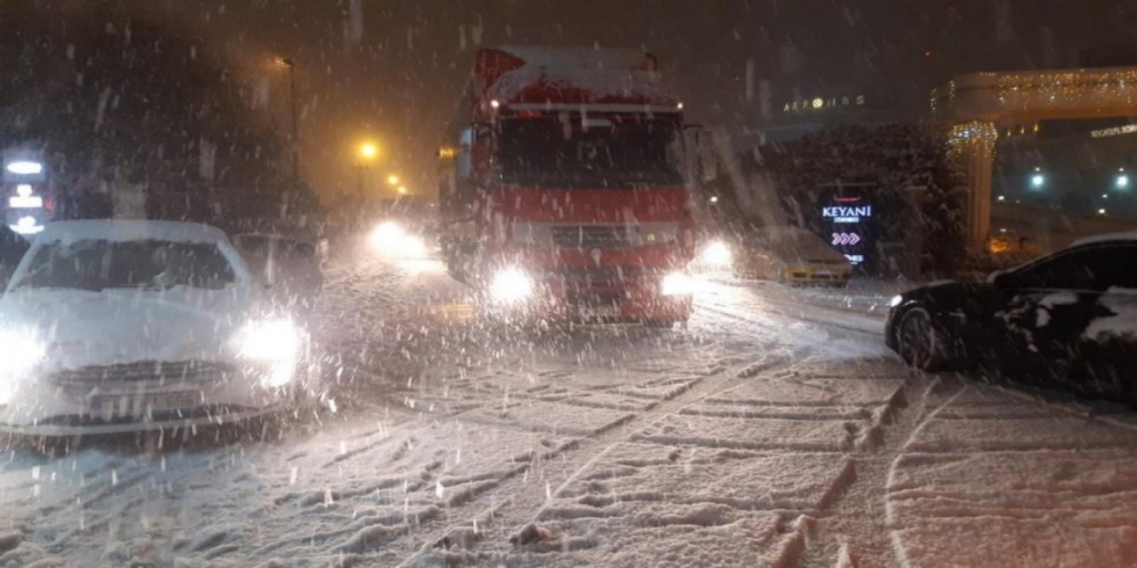 Konya yolu kapandı