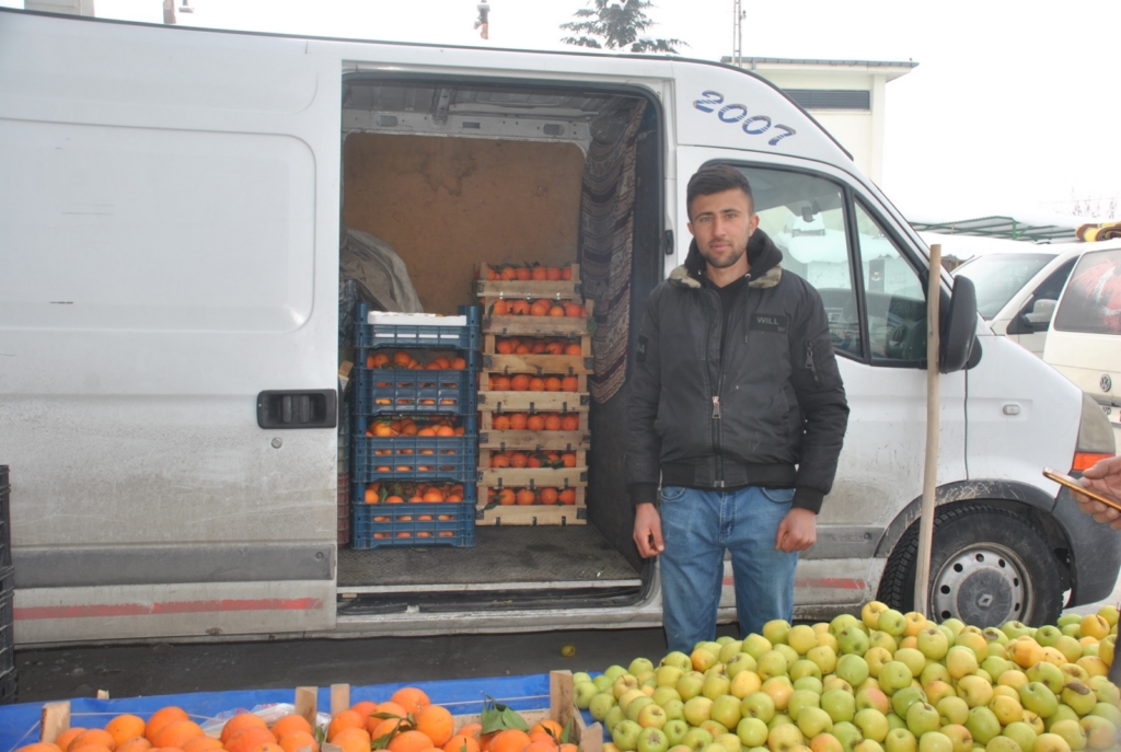 Akaryakıt zamları pazarcı esnafını da vurdu