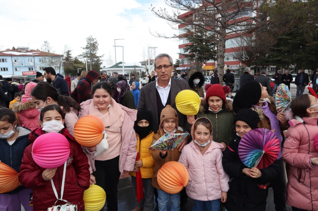 Sarayönü’nde çocuklar şivlilik coşkusu yaşadı