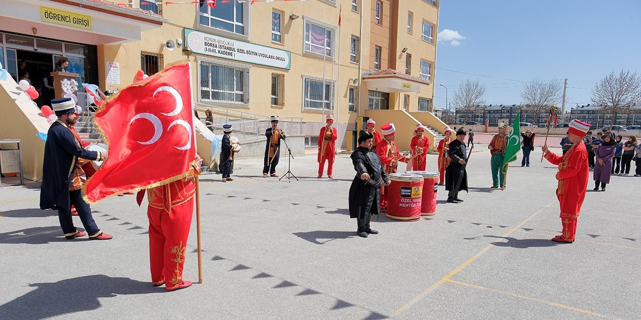 Gençlik Meclisi’nden 23 Nisan’a renkli destek
