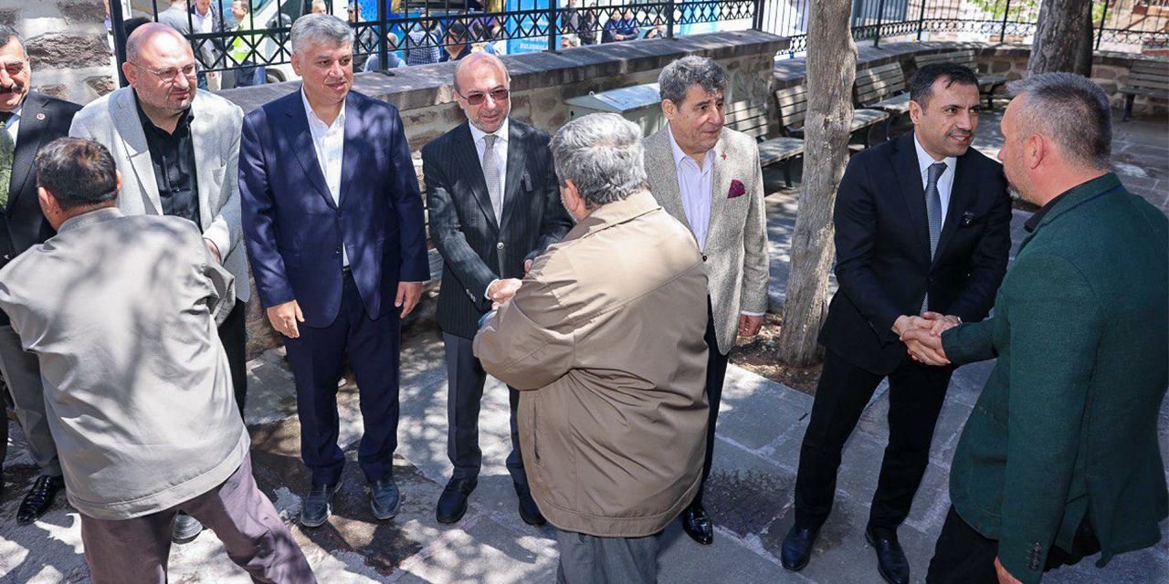 Başkanlar vatandaşlarla bir araya geldi