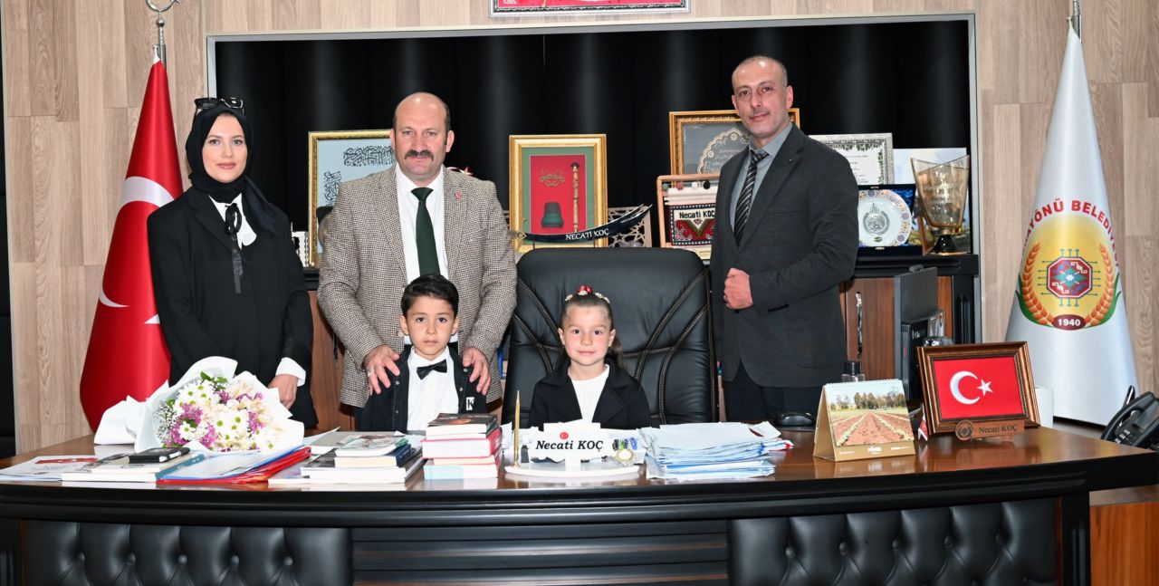 Belediye Başkanlığı minik Zeliha ve Hasan’a emanet