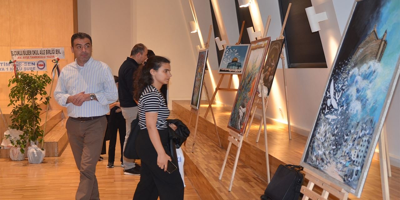 "Diken ve Karanfil" Sergisi Konya’da ziyarete açıldı