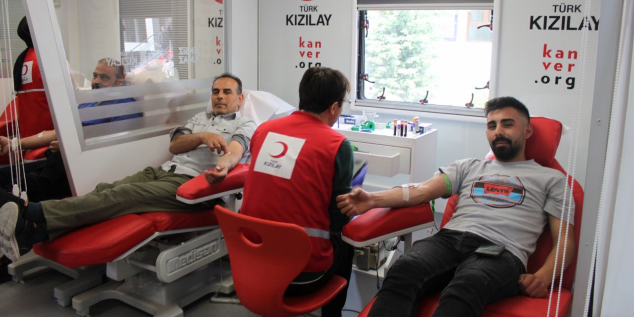 Kızılay Sarayönü’nde 80 ünite kan topladı