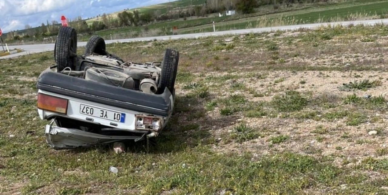 Konya’da otomobil devrildi: 1’i çocuk 3 kişi yaralı