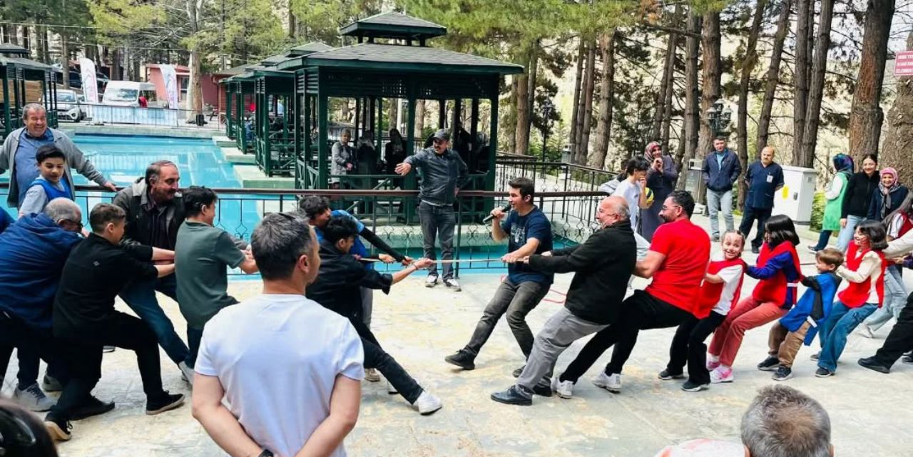 Aile ve çocuk arasındaki iletişimi artırmak için buluştular