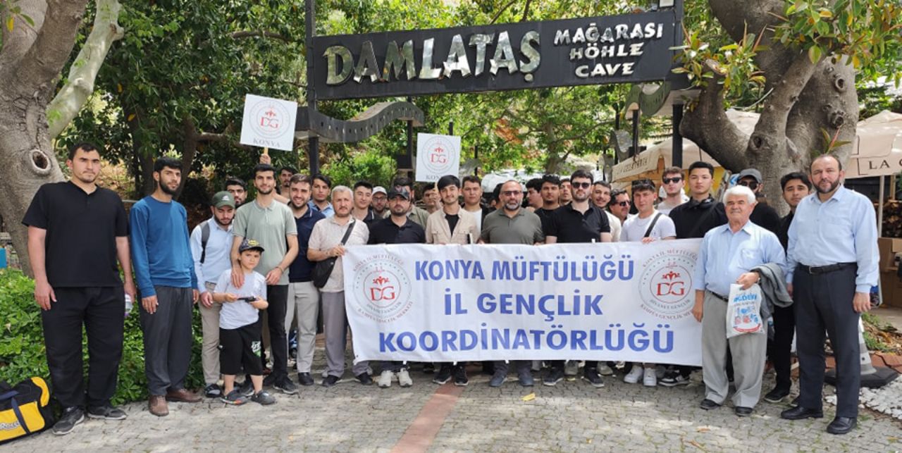 Üniversiteli gençler “Kardeşlik Kampı”nda bir araya geldi
