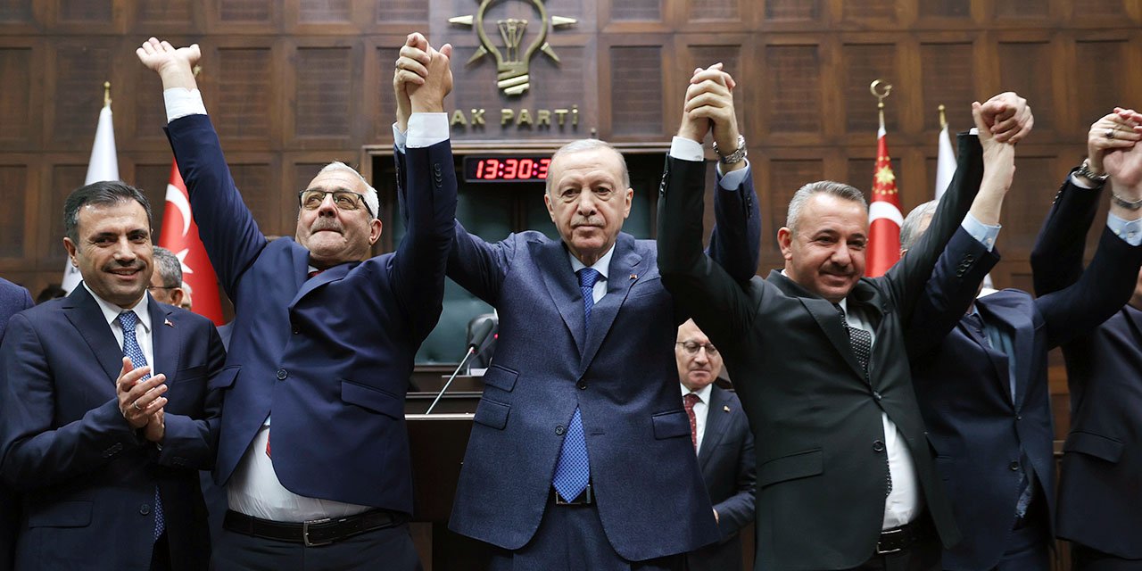 Konya’da istifa eden belediye başkanları AKP’ye geçti