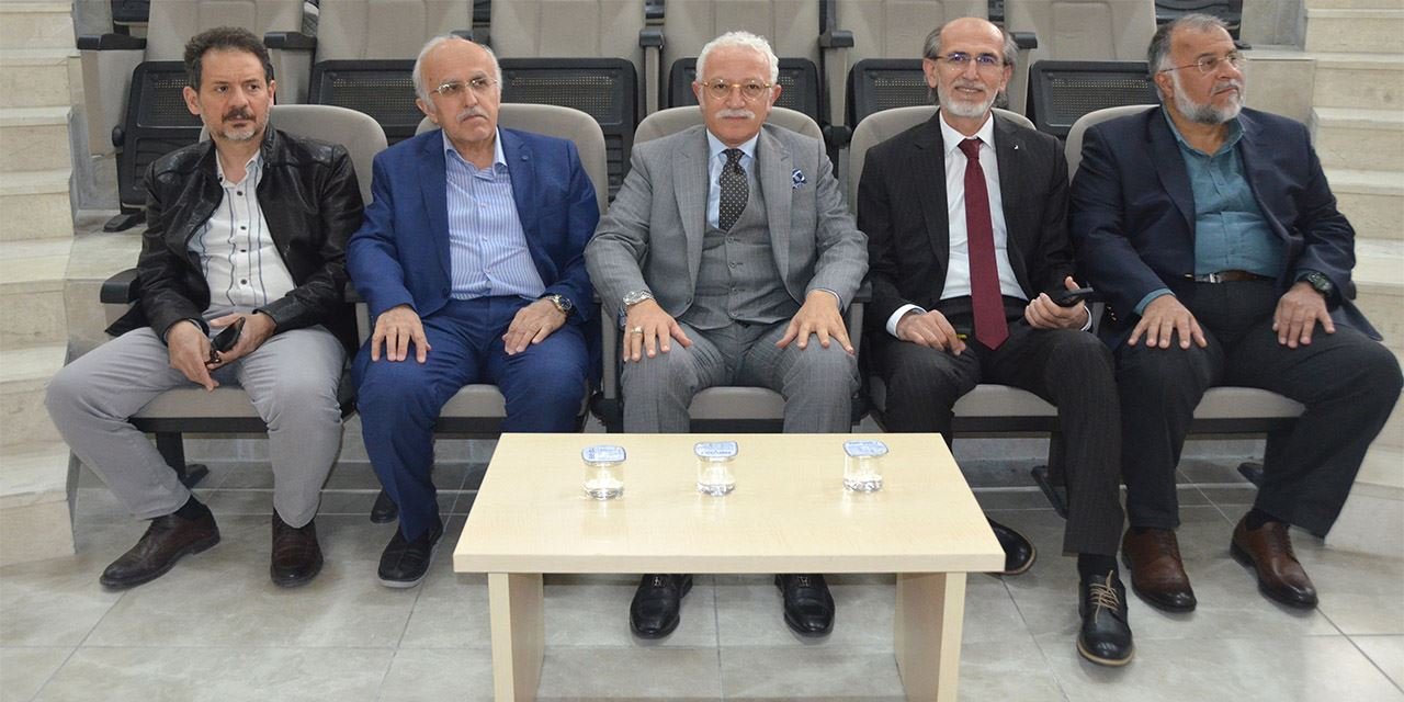 Katkı maddeleri ve helallik bilinci NEÜ gündemindeydi