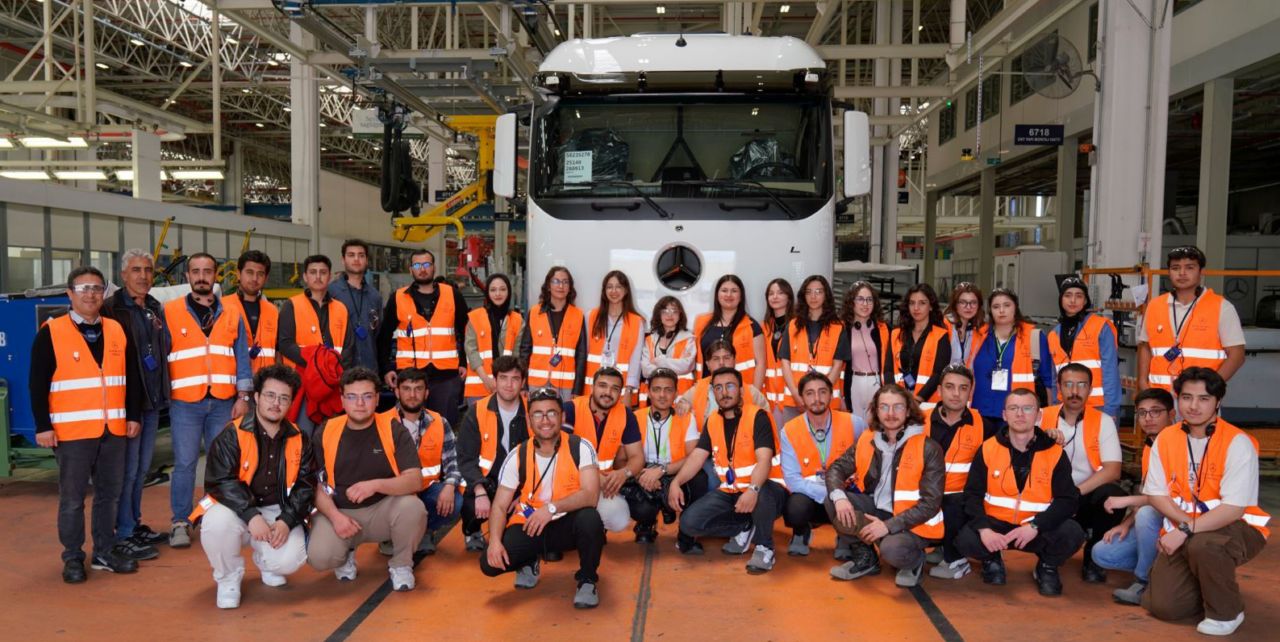 Mercedes'in merkezine teknik gezi düzenlendi