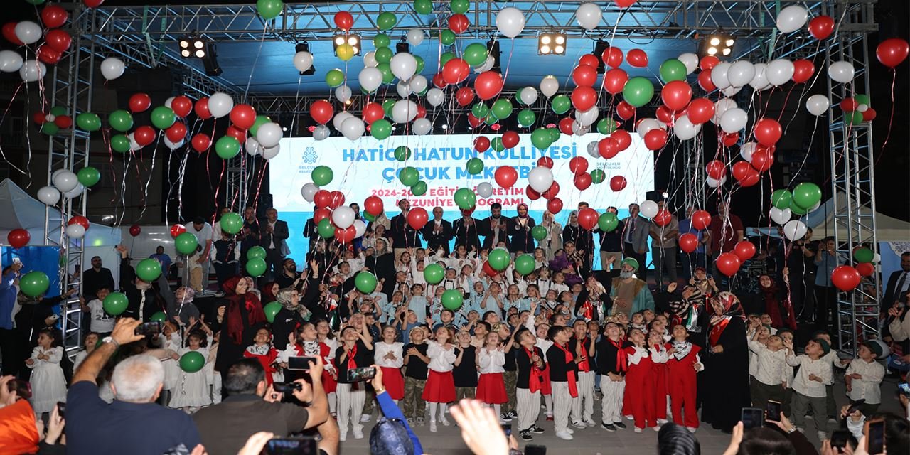 Minikler Külliye'de mezuniyet sevinci yaşadı