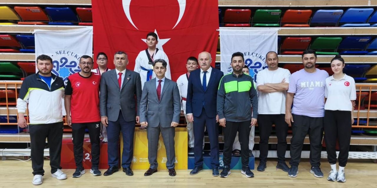 Konya’da taekwondo şöleni: Minikler ve yıldızlardan büyük mücadele