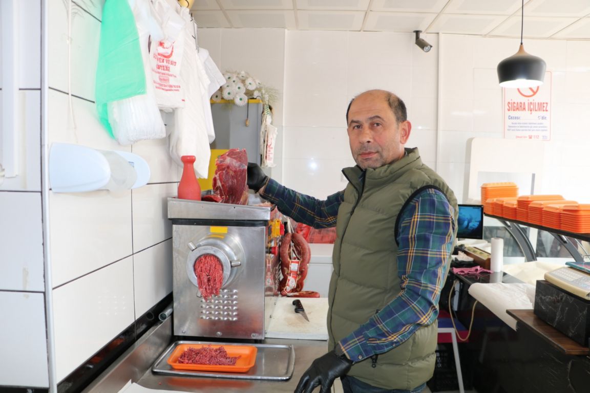 Kasaplardan uyarı: Kurbanı ehline teslim edin!