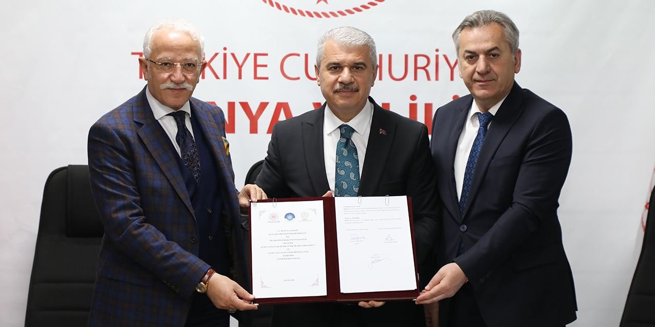 NEÜ ve MEB iş birliğiyle sanata ilk adım: Müzik Ortaokulu yetenekleri bekliyor