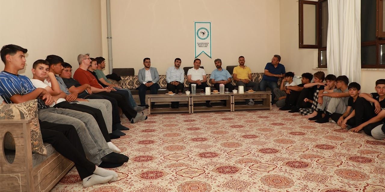 Başkan Kılca’dan öğrencilere hem halı saha sözü hem ilham dolu sohbet