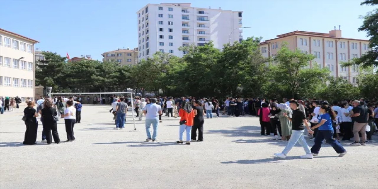 LGS maratonu sona erdi: 1 milyon öğrenci ter döktü