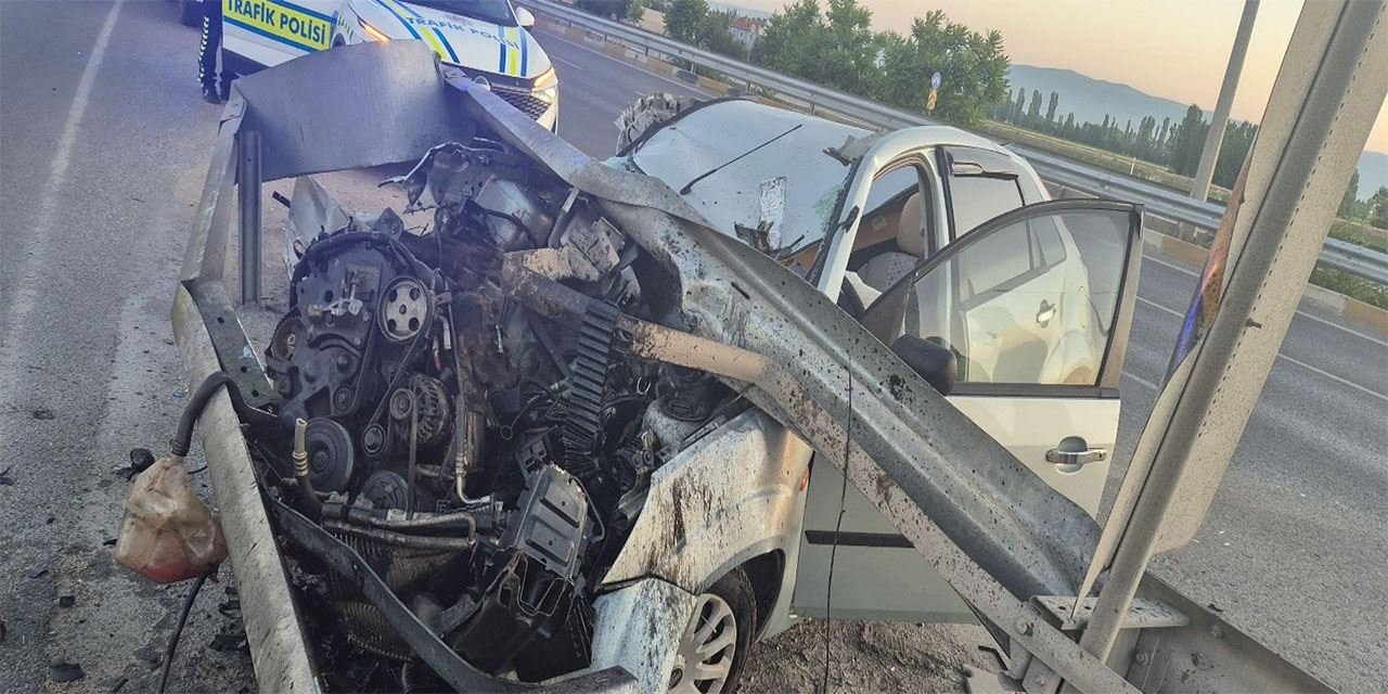 Kontrolden çıkan otomobil bariyere çarptı: 1 kişi yaralandı