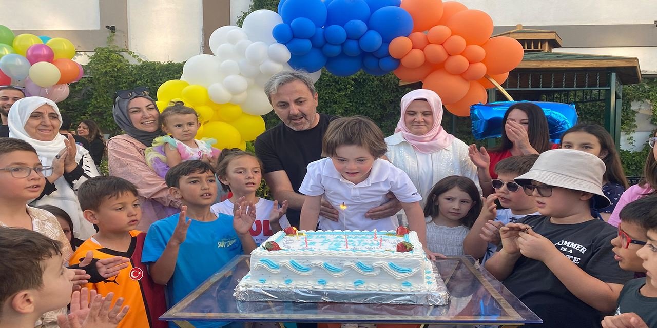 Ayrımcılığın ardından dayanışma: Affan’a doğum günü sürprizi