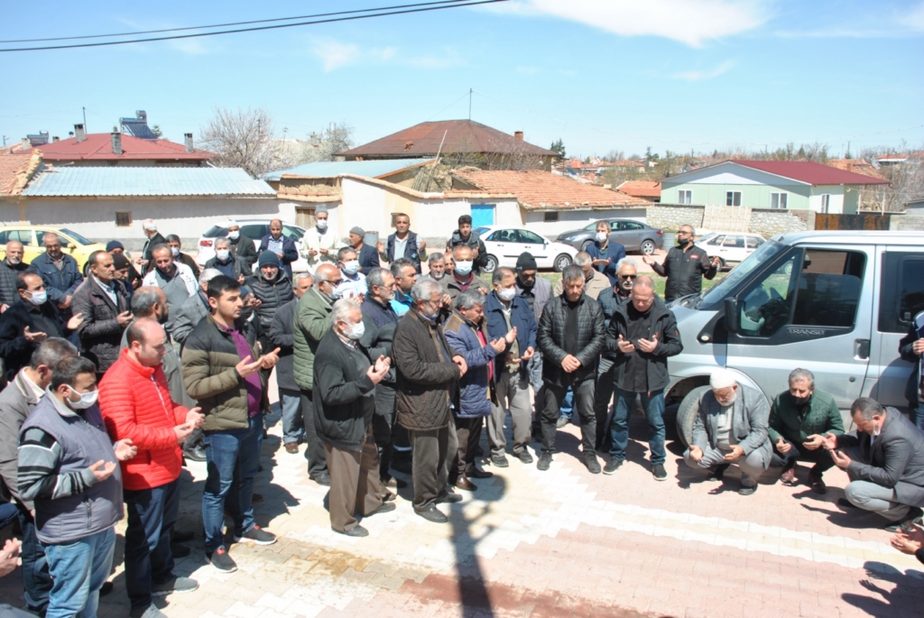 Muhtar Mustafa Erol annesini kaybetti