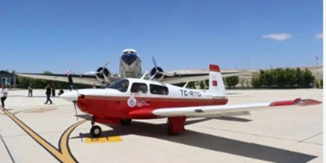 Rize’ye giden uçak düştü: Pilot hayatını kaybetti, bir kişi yaralı kurtarıldı