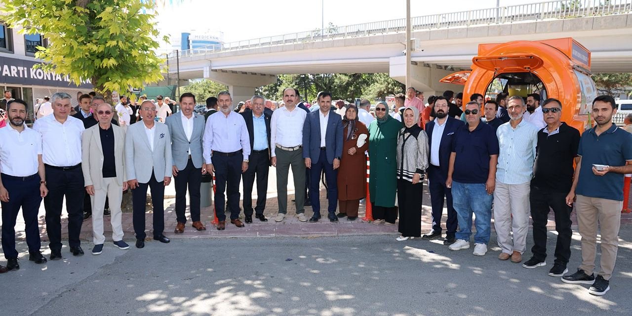 AK Parti Konya teşkilatından aşure buluşması