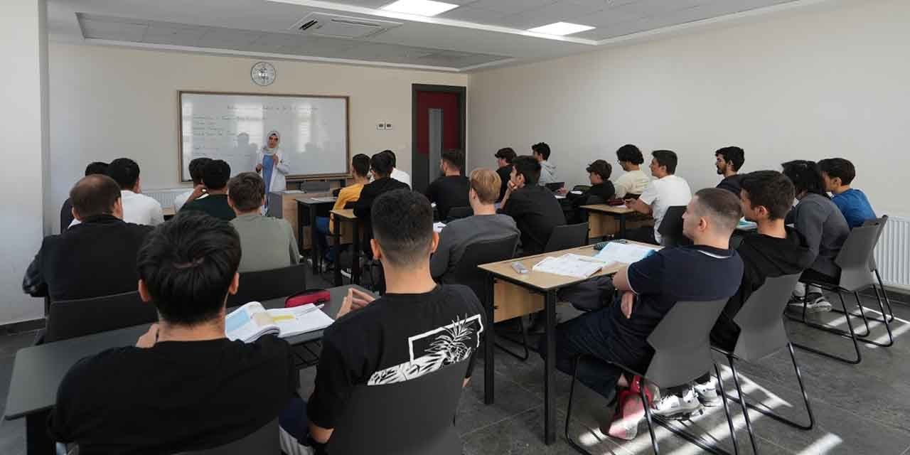 LİMA yazı dolu dolu geçiriyor