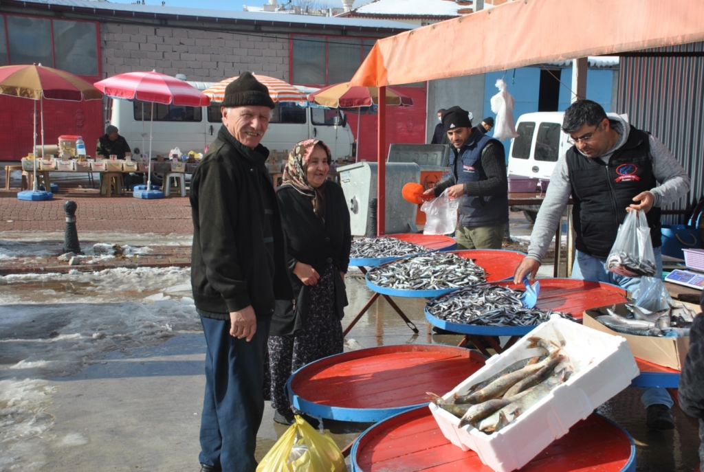 Balık tezgahları bereketlendi