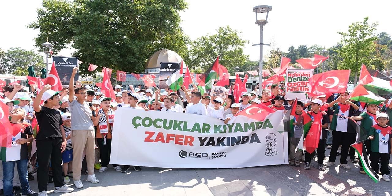 Konya'da çocuklar Filistinli kardeşleri için kıyama durdular
