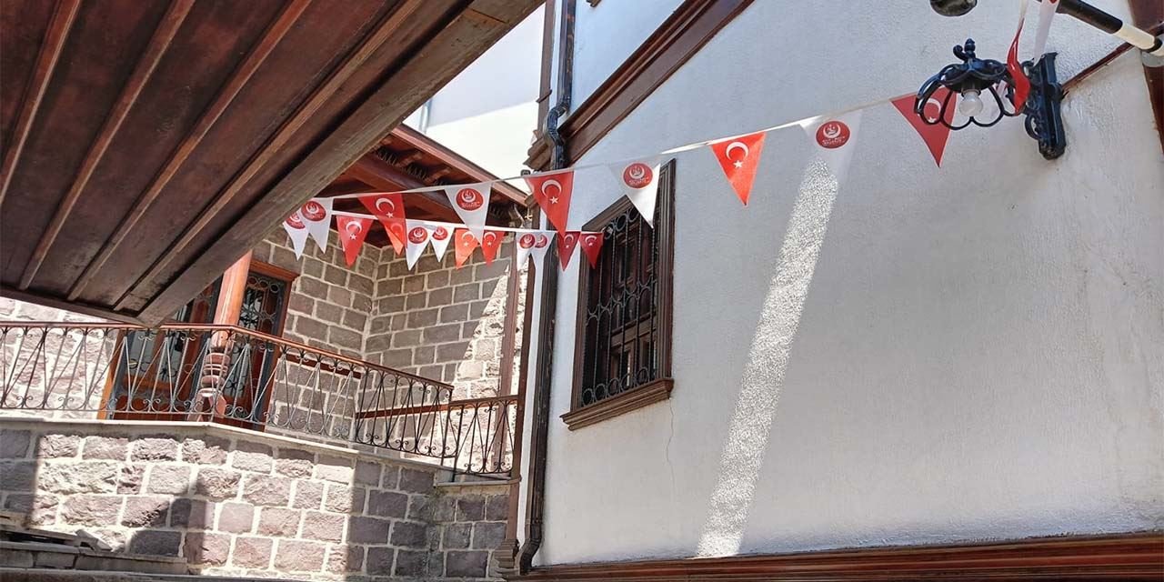 Sahte diplomada tanıdık isim: Ziya Kadiroğlu yine yargıda