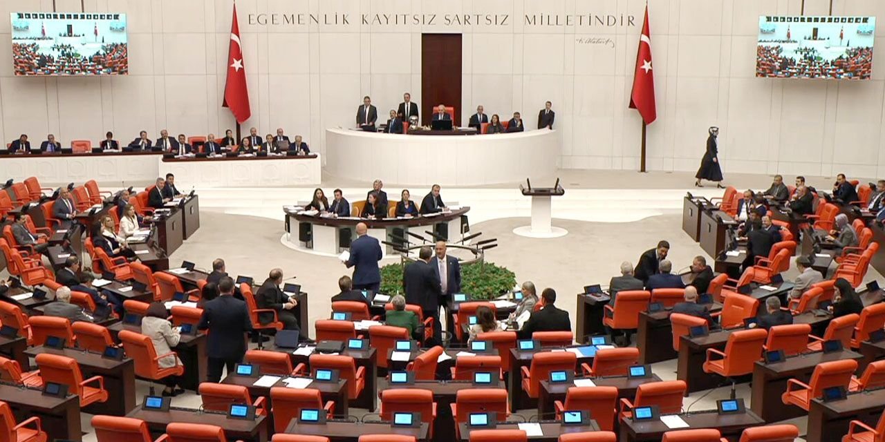 Eski bakan ve vekillerden ültimatom gibi çağrı