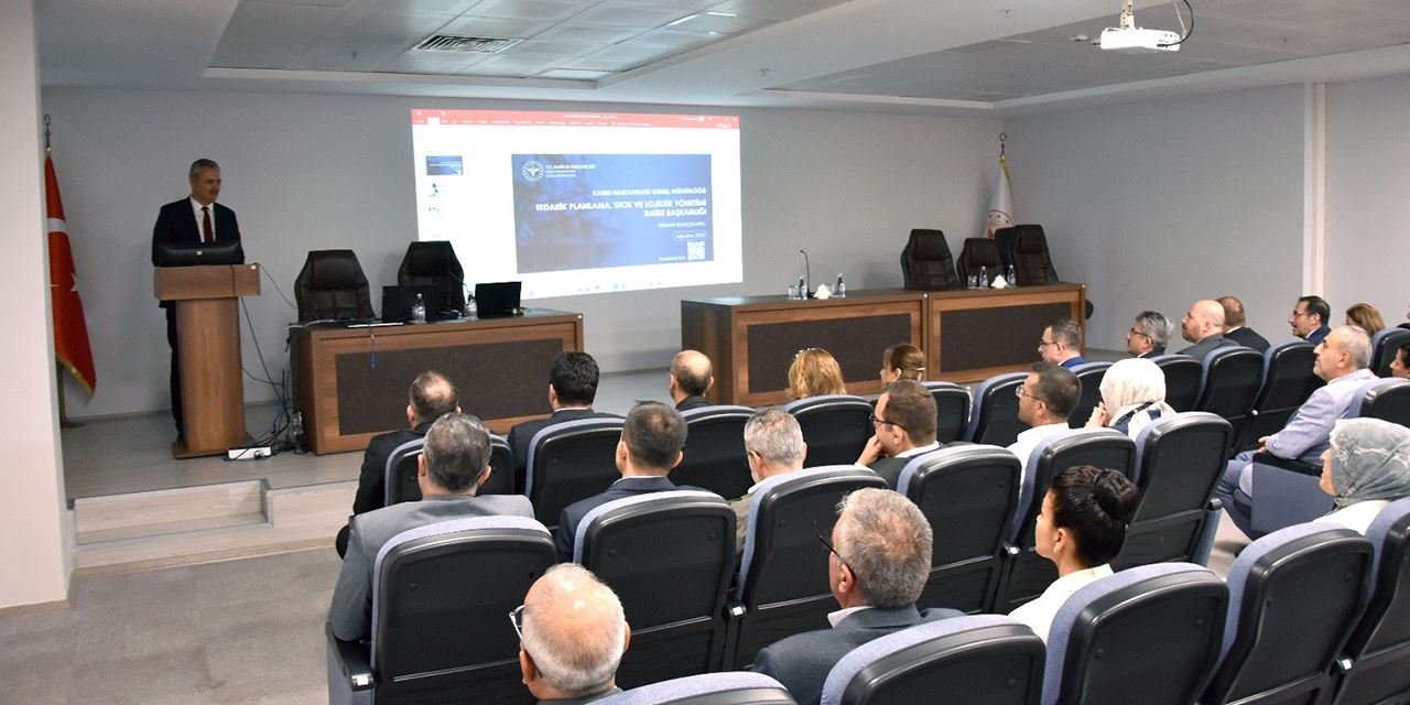 Kamu hastanelerinin ilk bölgesel istişare toplantısı Konya’da yapıldı