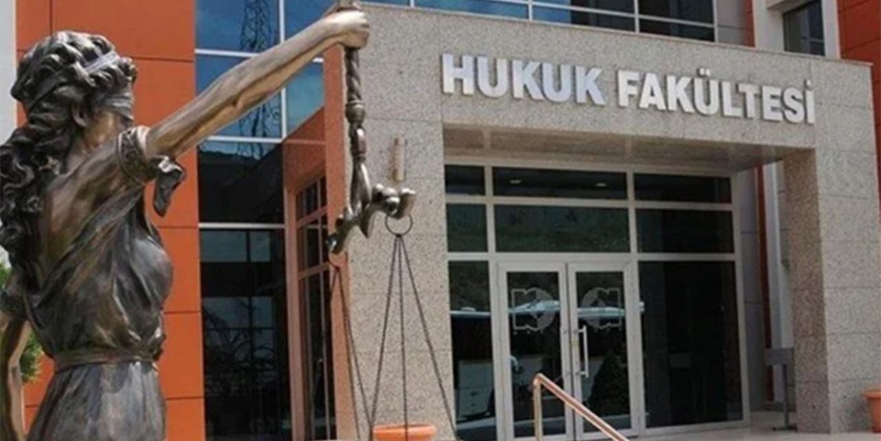Hukuk Fakültelerine giriş barajı 125 bine çıkarıldı