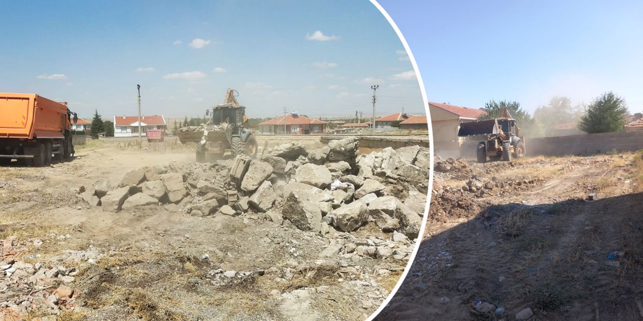 Bu ilçedeki moloz yığınları tek tek temizleniyor