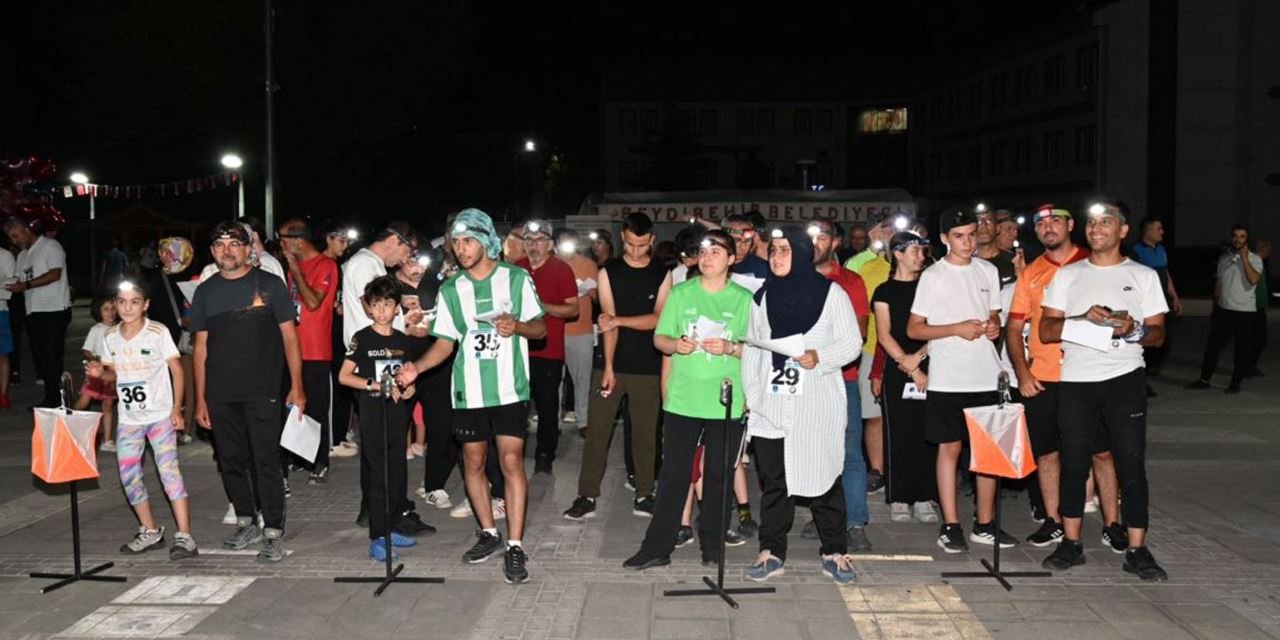 Seydişehir’de ışıklar yön bulmak için söndü