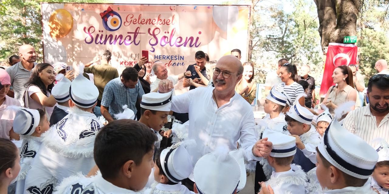Akşehir’in geleneği sürüyor: 54 çocuk sünnet edildi