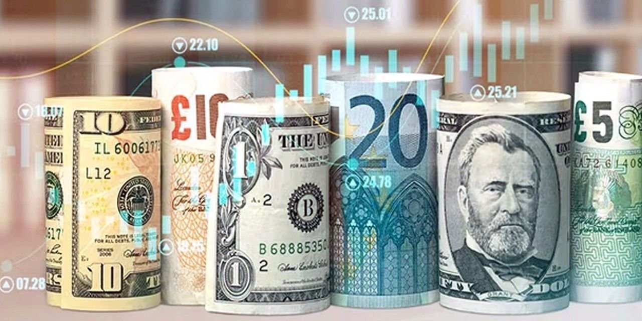 Döviz temkinli: Dolar adım adım zirveye tırmanıyor