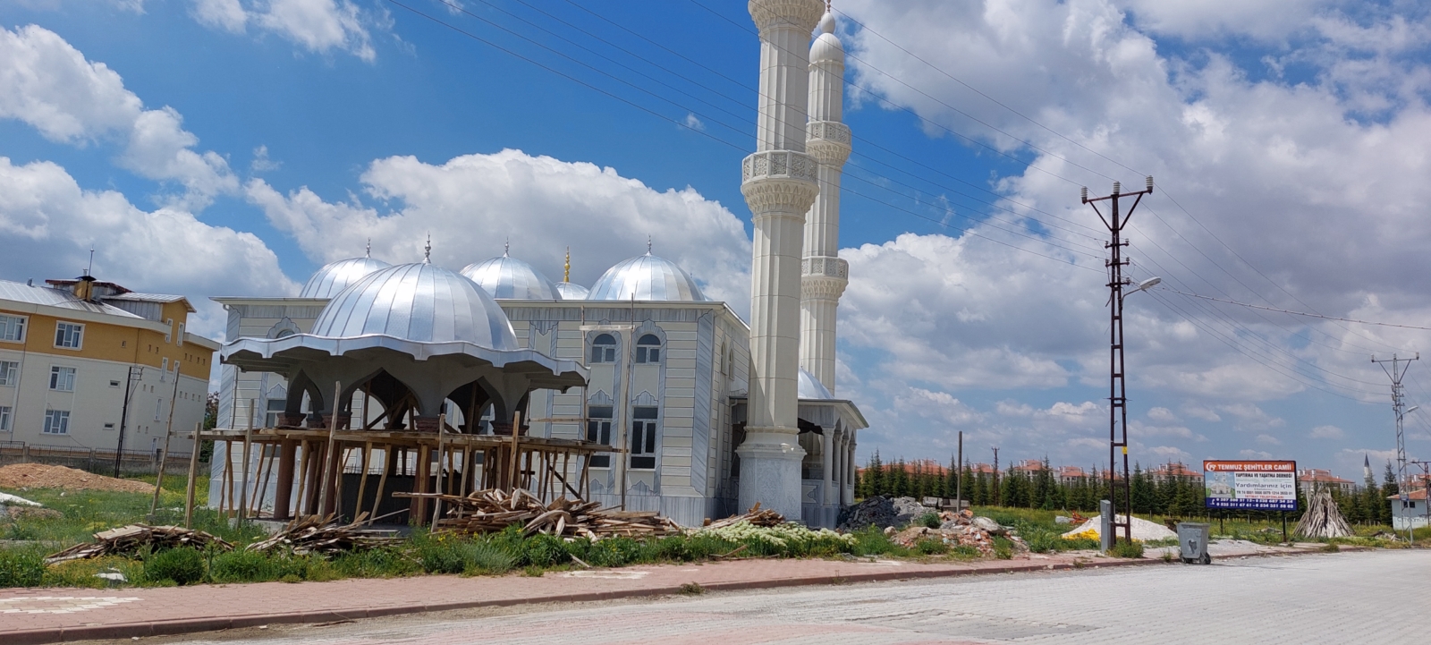 15 Temmuz Camii hayırseverlerden yardım bekliyor