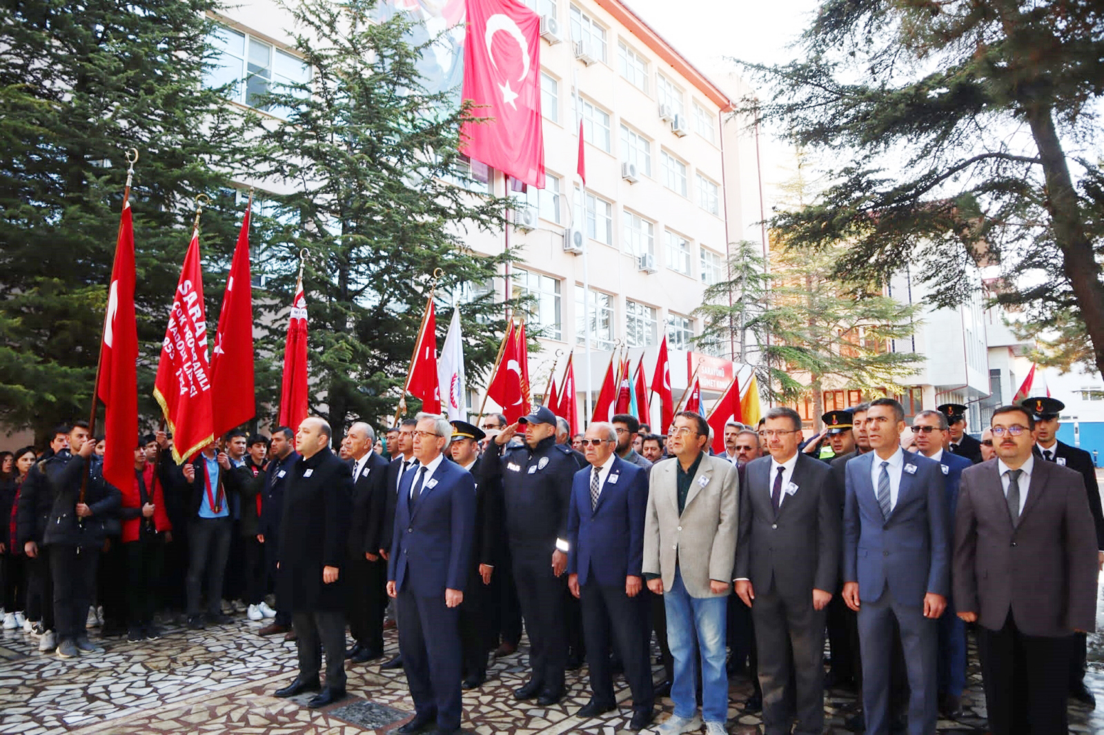 Atatürk, rahmet ve minnetle anıldı