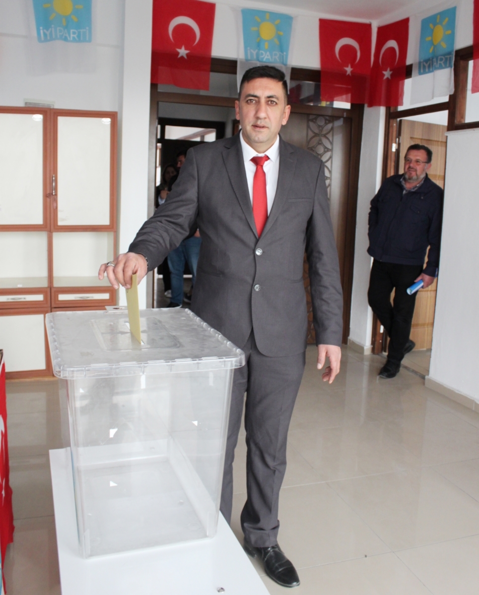 İyi Parti İlçe Kongresi yapıldı