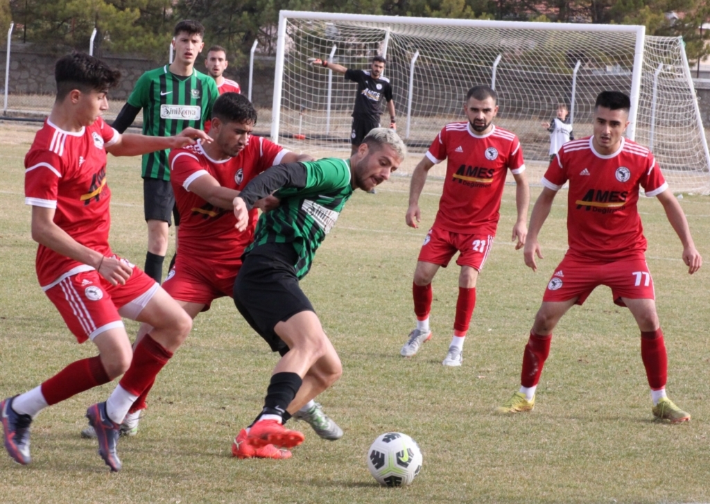 Uğur Ahmet’ten muhteşem gol