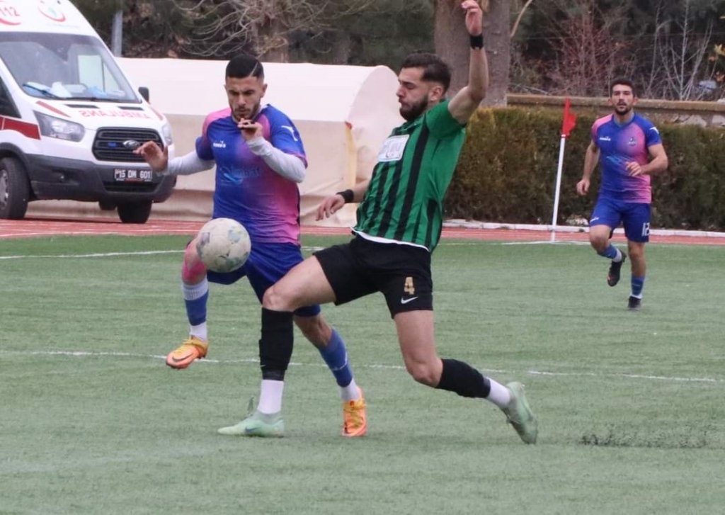 Sarayönü Belediyespor 1 puanla yetindi