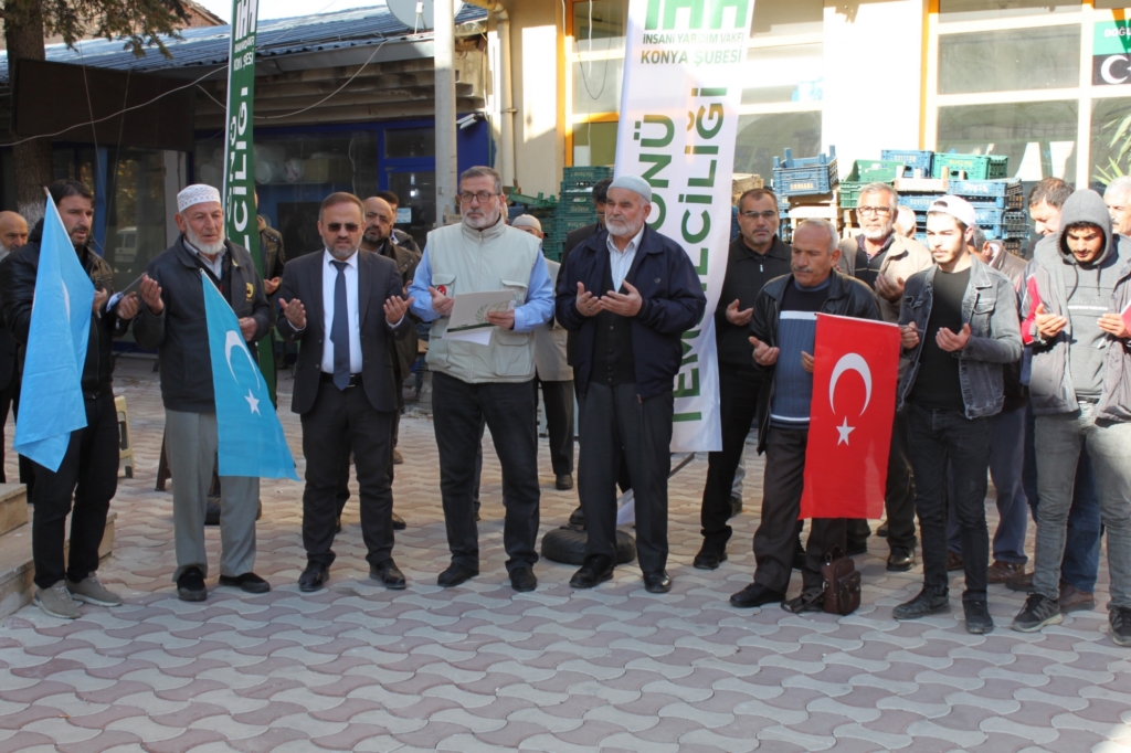 Çin’in zulmü protesto edildi