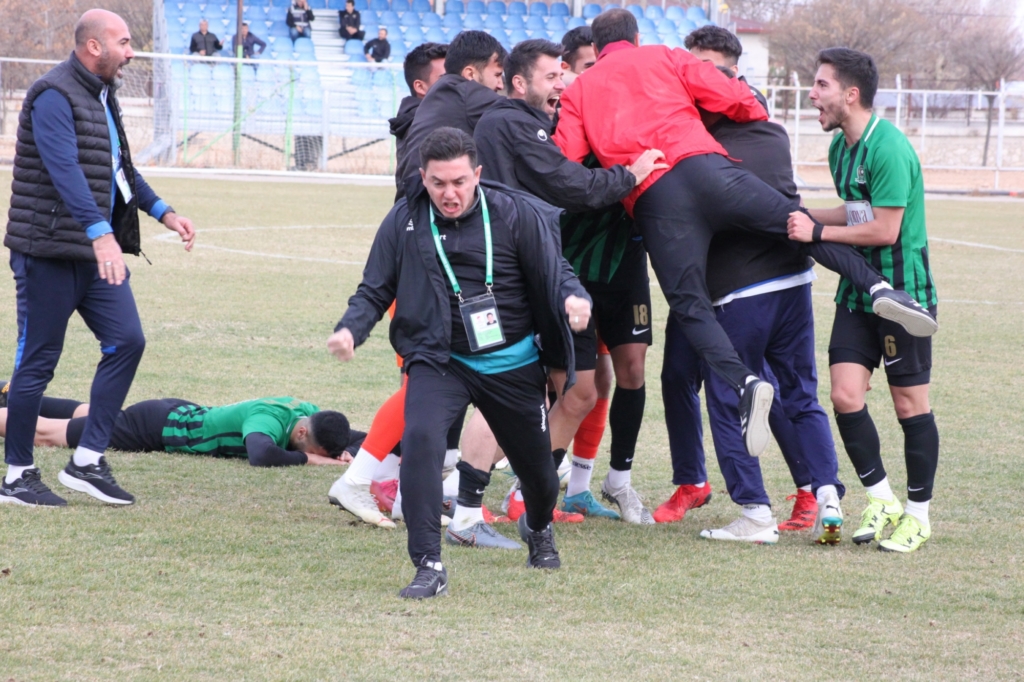 Sarayönü Belediyespor için 2022 yılı hem mutlu hem hüzünlü geçti